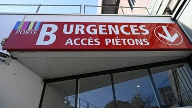 Rennes : déposé à l'hôpital par trois individus, un homme grièvement blessé décède
