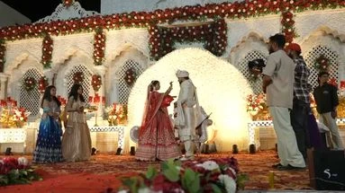 Ils ont payé leur place pour assister au mariage d'inconnus : en Inde, ce phénomène qui attire les touristes