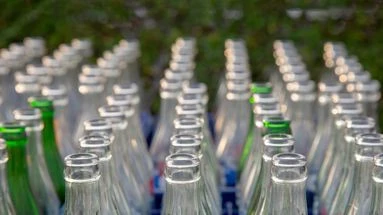 Une matière réutilisable à l'infini : découvrez l'étonnant parcours de recyclage du verre