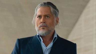 Méconnaissable, Johnny Depp est de retour dans un film américain