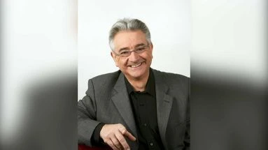 Jean-Pierre Descombes, célèbre visage et voix du petit écran, emporté par la maladie de Parkinson