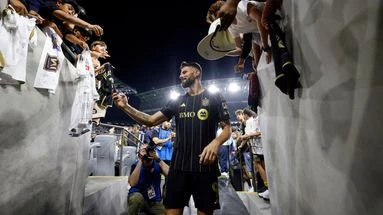 Mercato : après Paul Pogba à Monaco, Olivier Giroud s'annonce en Ligue 1