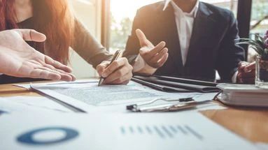 Crédit bancaire : l’emprunteur en retard peut-il espérer un délai ?