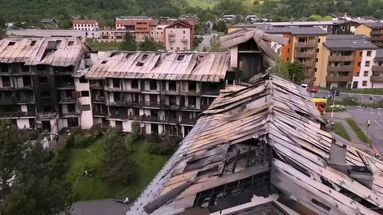 Trois bâtiments détruits, une quarantaine d'évacuations : un incendie ravage une résidence de Bourg-Saint-Maurice
