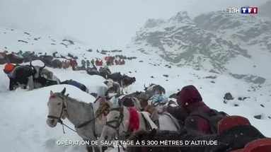 Opération de sauvetage à 5 300 mètres d'altitude