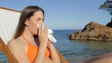 Vous tombez systématiquement malade au début de vos vacances ? Il y a une explication !