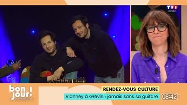 Rendez-vous culture : Vianney au Grévin, jamais sans sa guitare