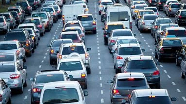 Les émissions de gaz à effet de serre devraient baisser de 0,8% en France en 2025, loin de l'objectif fixé