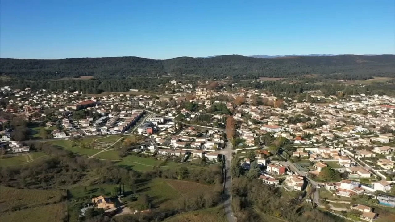 Quand notre fléchette tombe à... Montarnaud