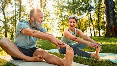 Douce et accessible, cette activité physique est parfaitement adaptée aux plus de soixante ans