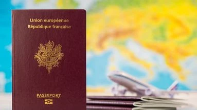 Bonne nouvelle pour les voyageurs, le passeport français fait partie des plus 