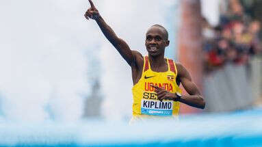 À plus de 22 km/h de moyenne, l'Ougandais Jacob Kiplimo pulvérise le record du monde du semi-marathon