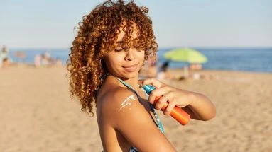 Attention, lorsque vous achetez vos crèmes solaires sur les plateformes en ligne, certaines ne vous protègent absolument pas