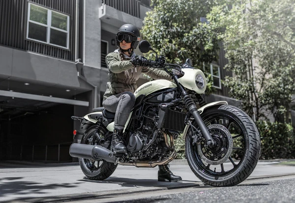 400ccクルーザーの代表格、カワサキ『エリミネーター』2026年モデルは新色＆新グラフィックに
