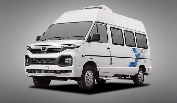 タタ、9人乗り新型ミニバン『ウィンガー・プラス』インド発売…約345万円から