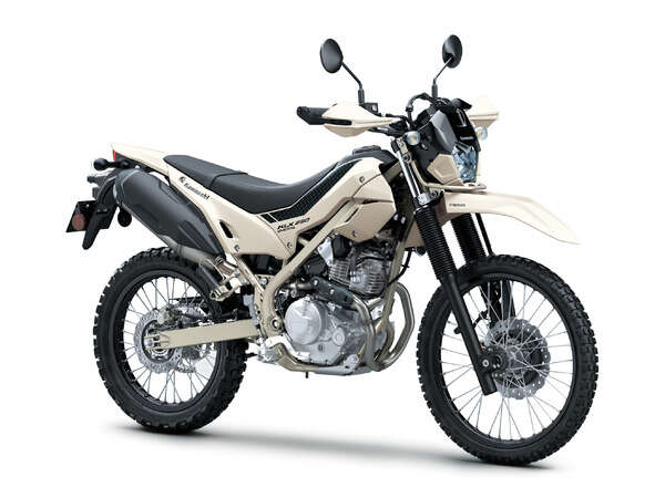 機能美あふれるアウトドアスタイル、カワサキ『KLX230 SHERPA』が発売、63万8000円