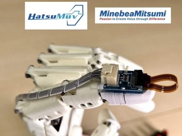 ロボットハンド「HatsuHand」がネベアミツミ製小型6軸力覚センサーで作動