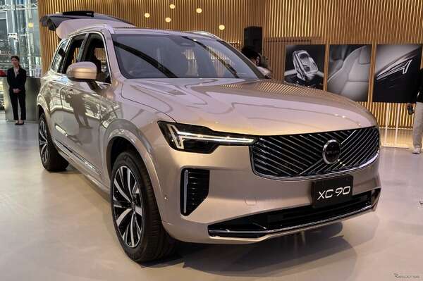 「顔立ちすっきり」ボルボ XC90 改良モデルの新デザインに反響、マツダと比較するユーザーも