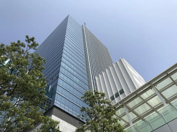 三菱自動車、台湾・ホンハイからEV調達、北米は日産から新型リーフをOEM供給［新聞ウォッチ］