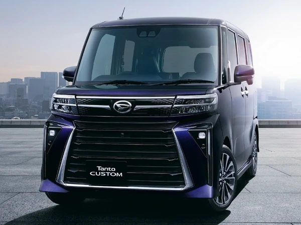 4月の新車販売悲喜こもごも、認証不正の反動でダイハツ2倍超の大幅増、日産は19%減［新聞ウォッチ］