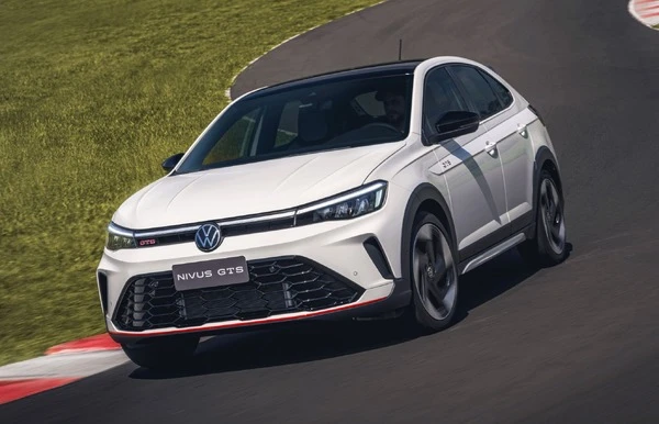 VWの小型SUVクーペ『ニーヴァス』、スポーティな「GTS」誕生