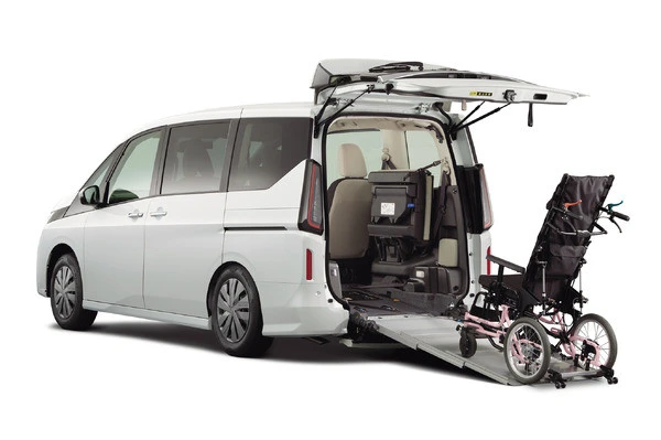 日産、『セレナ』と『キャラバン』の車いす仕様車など3台出展へ…国際福祉機器展2025