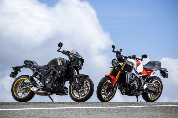 130万円台・最新ネオレトロ比較！スズキ『GSX-8TT』＆ヤマハ『XSR900』、それぞれの違いと選ぶべきポイントは