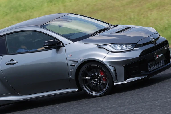 【トヨタ GRヤリス 新型試乗】448万円からの価格にも納得、GRヤリスはまだまだ進化する…九島辰也