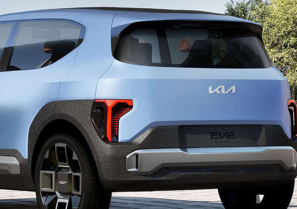 キアが次世代Bセグ電動SUV、『EV2』提案…2026年欧州発売へ