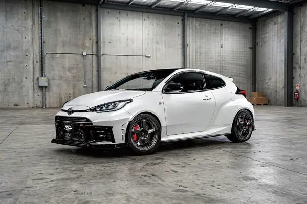 RAYS×MID×ENKEIのコラボ！ メイド・イン・ジャパンのEVOモデルに注目