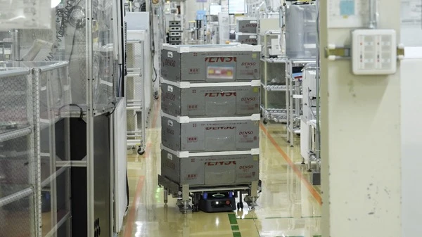 デンソー高棚製作所、小型自律搬送ロボ「カチャカプロ」を4ラインで導入…運搬作業をゼロに