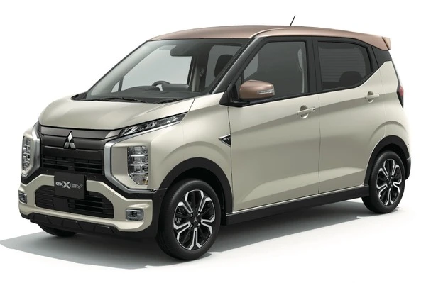 ブレーキ不具合で事故、三菱『eKクロスEV』と日産『サクラ』の計4万1134台をリコール