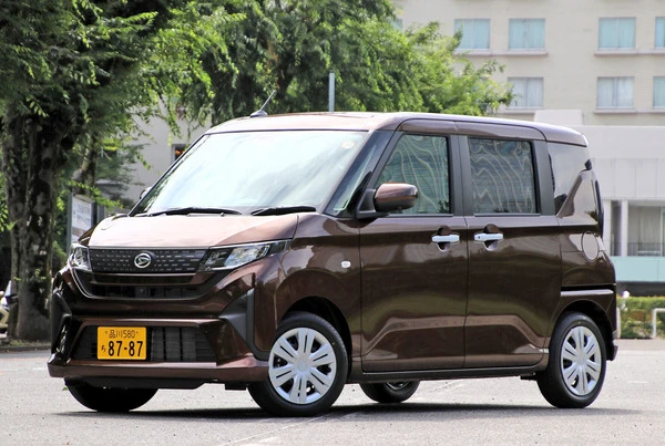 【ダイハツ ムーヴ 新型試乗】スライドドアになったムーヴは、軽のスタンダードになれるのか？…岩貞るみこ