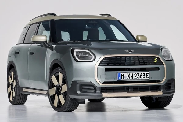 MINIカントリーマンEVが航続最大520kmに、SiCインバーター採用で効率向上…604万円から