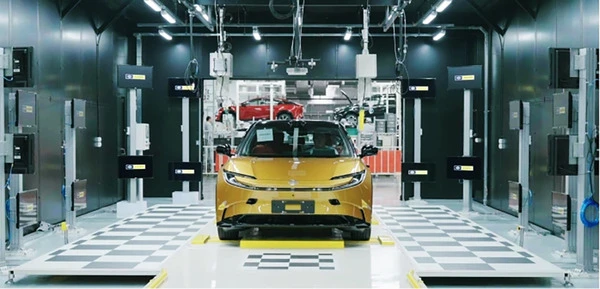 トヨタの新型EV『bZ5』、第一汽車との新エネ車工場で生産開始
