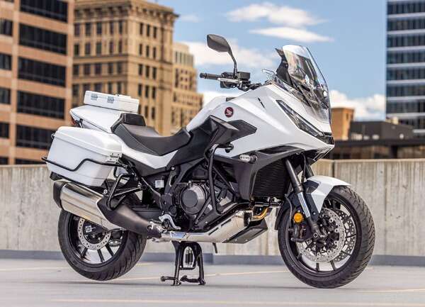 ホンダの新型白バイがカッコいい！『NT1100 Police』米国で2025年5月発売へ