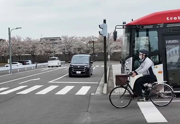 760MHz帯 ITSが“第2フェーズ”へ…京セラが挑む、自転車向け小型SoC量産化の最前線