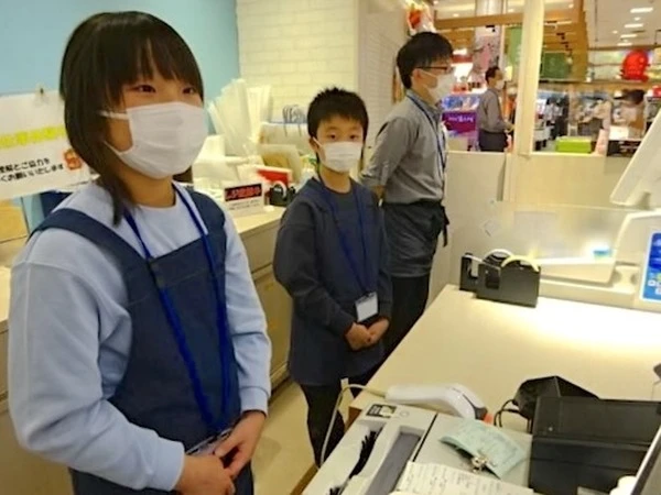 【夏休み】土山サービスエリアで小学生向け「お仕事体験」…レジ打ちや試食販売