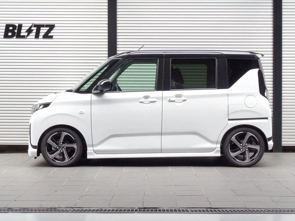 『ムーヴ』『タント』をスタイリッシュにローダウン！ ブリッツの車高調キット「DAMPER ZZ-R」シリーズがリニューアル