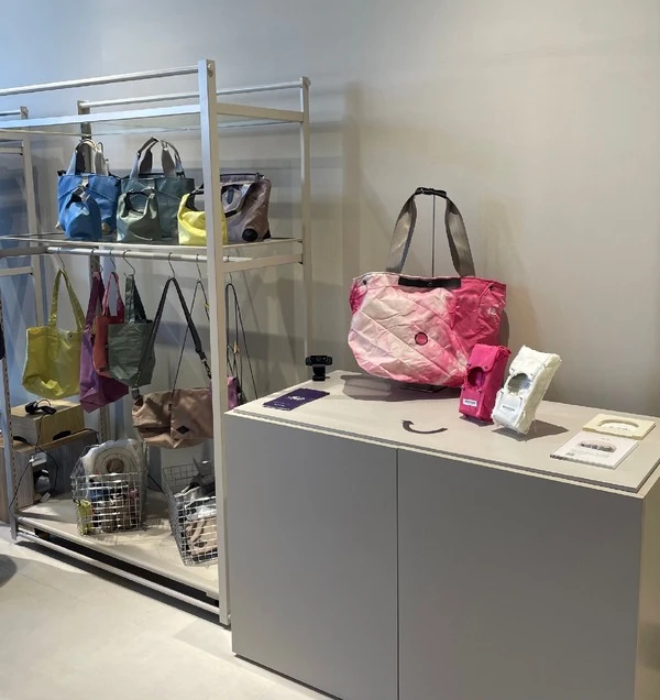 豊田合成「Re-S」、廃棄予定の自動車部品素材をアップサイクル…大丸東京店で販売開始
