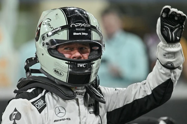ブラッド・ピットが現役復帰の元F1カリスマレーサー…映画『F1／エフワン』日本公開へ