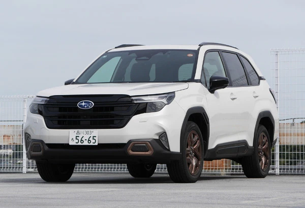 【スバル フォレスター 新型試乗】日本車の目覚しい進歩に舌を巻く…中村孝仁