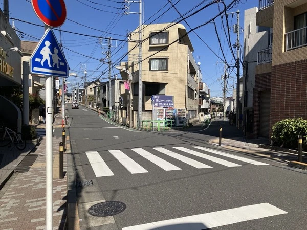 ガードレールが変！ 小竹トライアングル…東京練馬