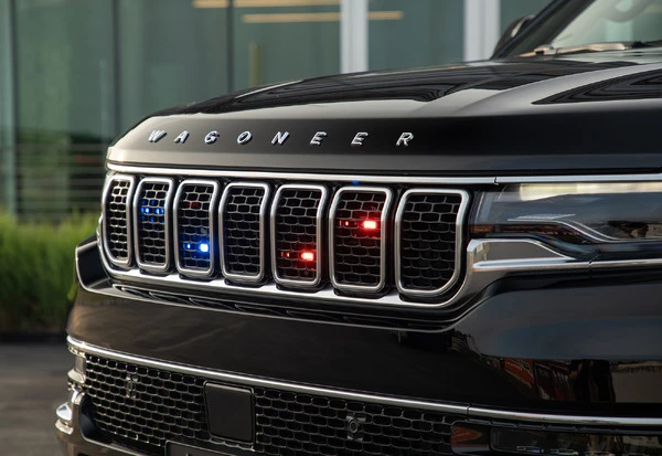 「ハリケーン」エンジン搭載ジープが米警察車両に、「コマンド・オペレーション・ビークル」発表