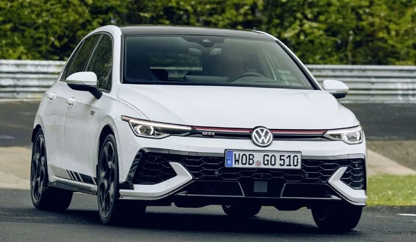 史上最強のVW『ゴルフGTI』、6月20日デビューを予告