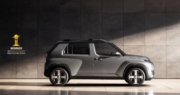 ヒョンデの新型EV『インスター』、2025年ワールド・エレクトリック・ビークル受賞