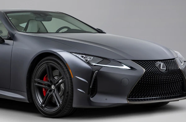 レクサス『LC』、ハイブリッド廃止で自然吸気V8のみに　米2026年モデル