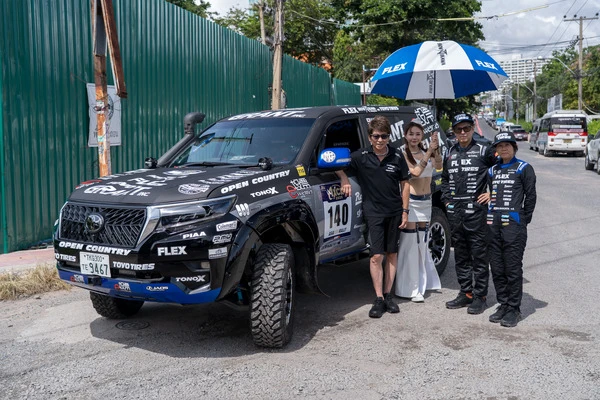 哀川翔の「FLEX SHOW AIKAWA Racing」がアジアクロスカントリーラリー2025でT1Gクラス4位完走
