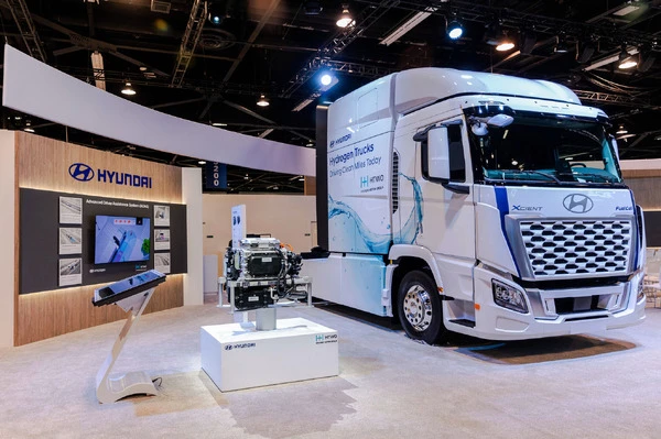 ヒョンデ、北米向け新型燃料電池トラック発表