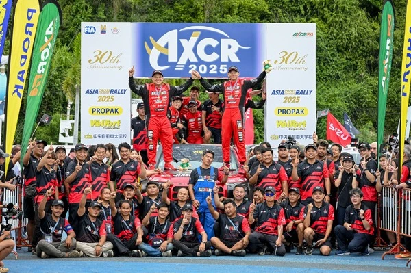 チーム三菱ラリーアートの『トライトン』が「アジアクロスカントリーラリー2025」3年ぶり総合優勝